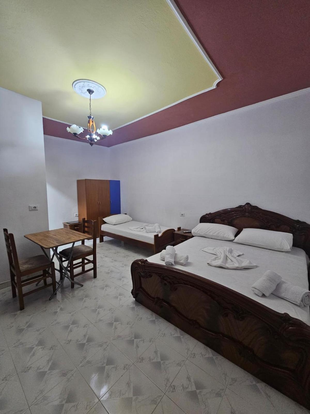 Castle - Inside,Voga Guesthause Hotel Kruje Exterior photo